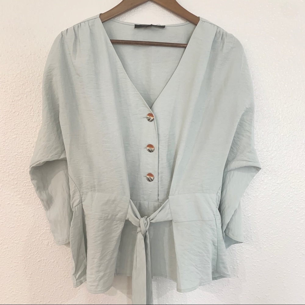 NWT Andrew Marc Women’s Wrap Top Mint Size Medium